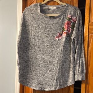Elegant Gray Floral Women's Long Sleeve Top